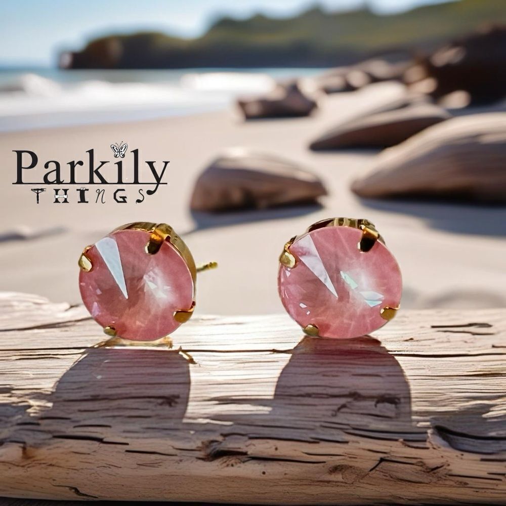 Handcrafted earrings with Swarovski crystal